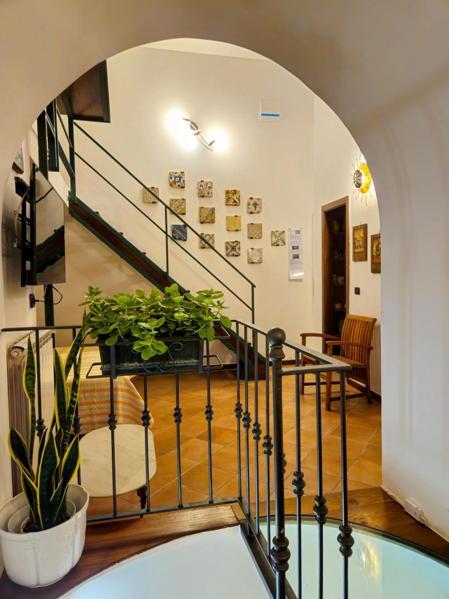 Segreta Catalana Apartment Napoli Ngoại thất bức ảnh